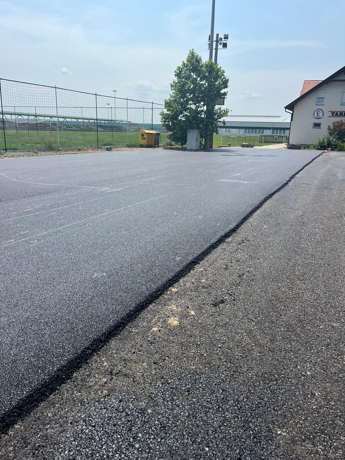Sportkomplexum parkolója – kész felület